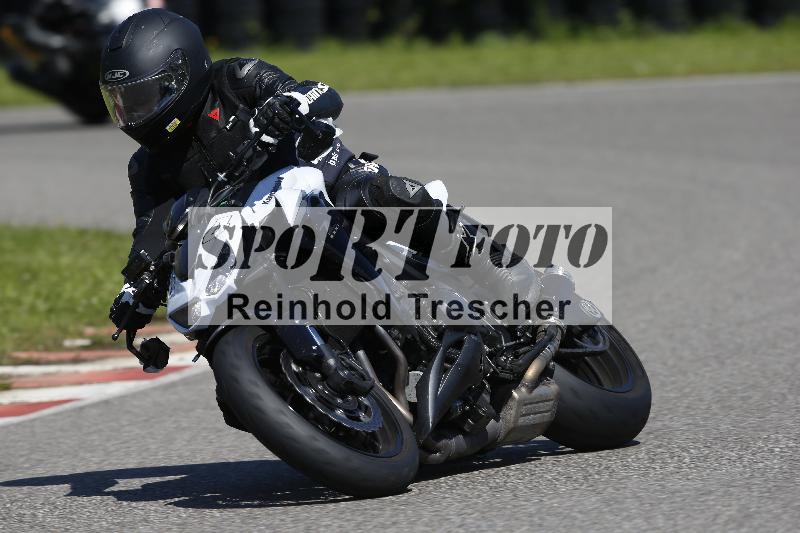 /Archiv-2024/29 12.06.2024 MOTO.CH Track Day ADR/Gruppe gelb/44